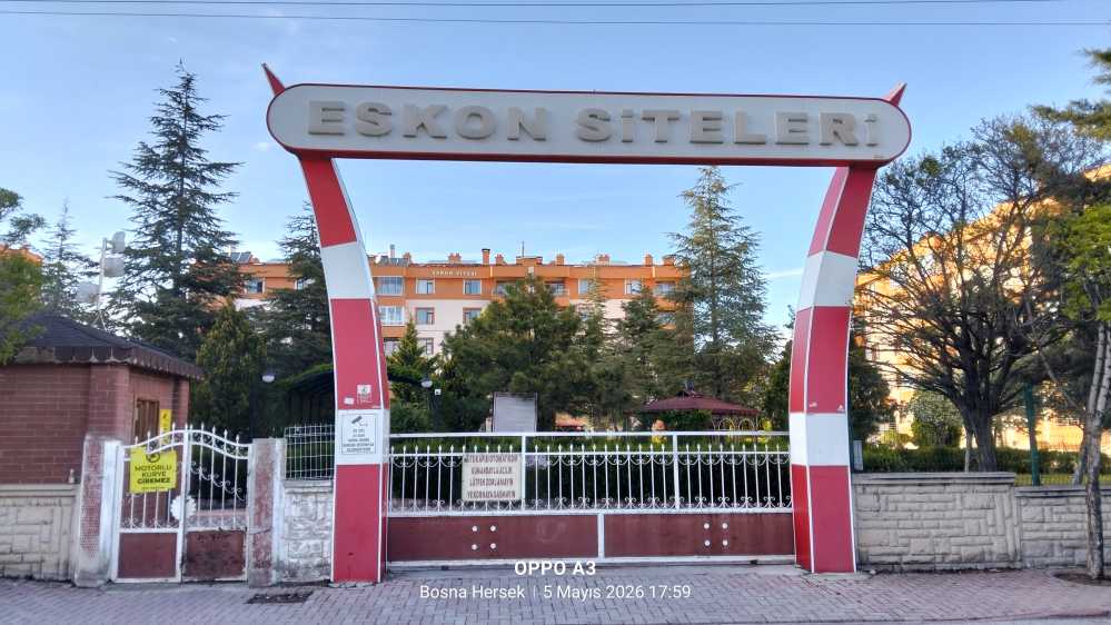 BOSNADA ESKON SİTELERİNDE KİRALIK 3+1 ARA KAT DAİRE