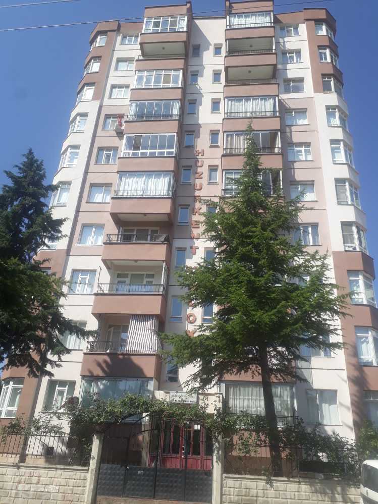 BOSNADA HUZURKENT SİTELERİNDE KİRALIK 3+1 ARAKAT DAİRE