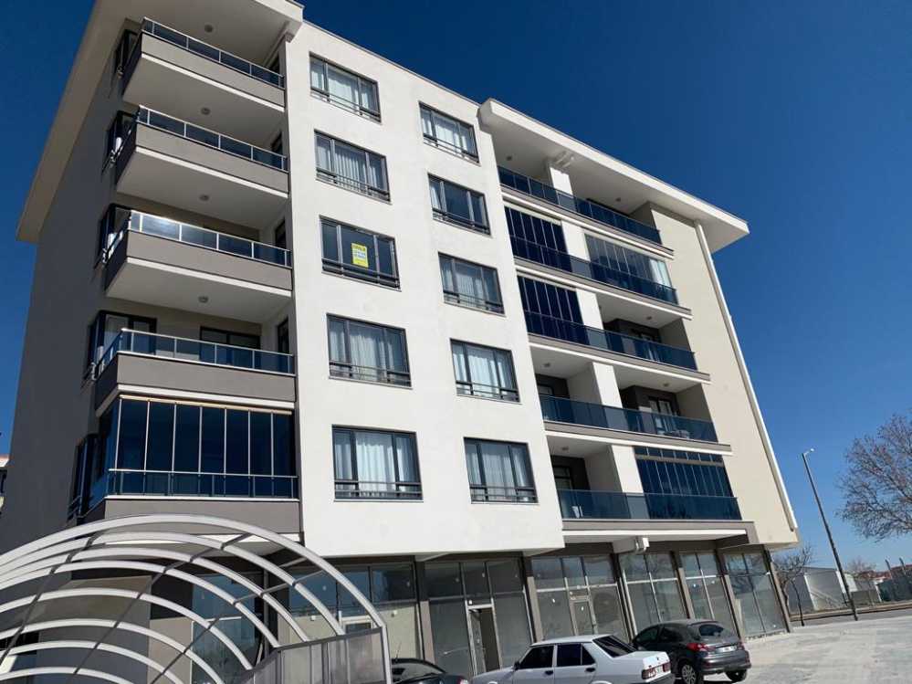 KARATAY HACIVEYİSZADE MAH.HİLAL SİTESİ SATILIK 2+1 ARA KAT DAİRE